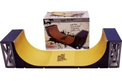 Upper Deck TECH DECK Half Pipe