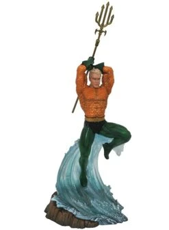 Diamond Select DC Gallery - Aquaman Comic Statue