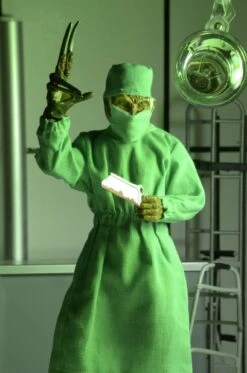 NECA Nightmare On Elm Street Part 4 - Freddy Surgeon Retro Doll Figur -Angebote Figuren Store c4fa3ed18af886688ca6aa9afb8ddfb3c131bdb46c14ce45b570b70e2c2bfd2e