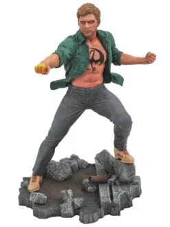 Diamond Select Marvel Gallery - Netflix Iron Fist PVC Figur