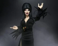 NECA Elvira, Mistress Of The Dark - Clothed Actionfigur -Angebote Figuren Store elvira13 scaled 1