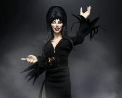 NECA Elvira, Mistress Of The Dark - Clothed Actionfigur -Angebote Figuren Store elvira9 scaled 1