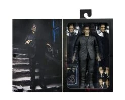 NECA Universal Monster Figur- Ultimate Frankensteins Monster (Color) -Angebote Figuren Store frank pkg5 scaled 1