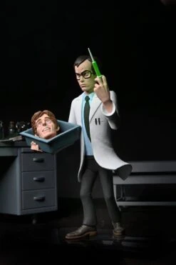 NECA Toony Terrors Series 6 - Herbert West Figur -Angebote Figuren Store herbert west3 scaled 1 5